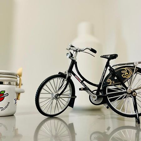 « La Bicyclette » 35M2 Tout Equipe Centre Ville Mayenne Exterior foto